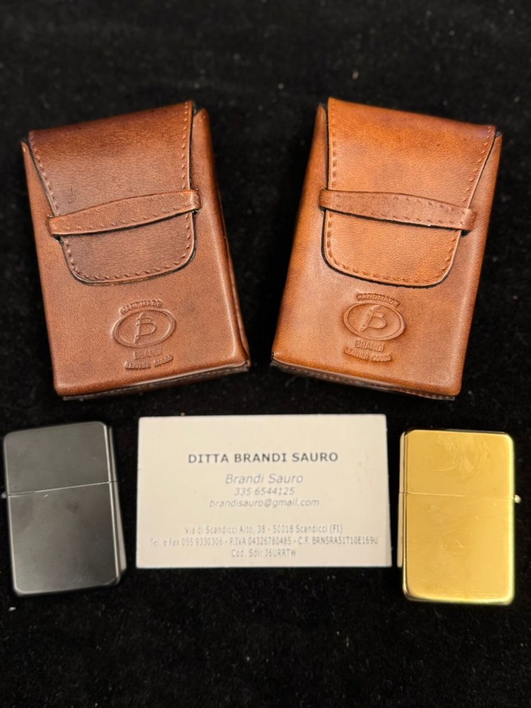 brandi sauro - brandi sauro - Sans prix de réserve - Etui à cigarettes avec briquet (4) - cuir - porte-cigarettes vintage #1.0