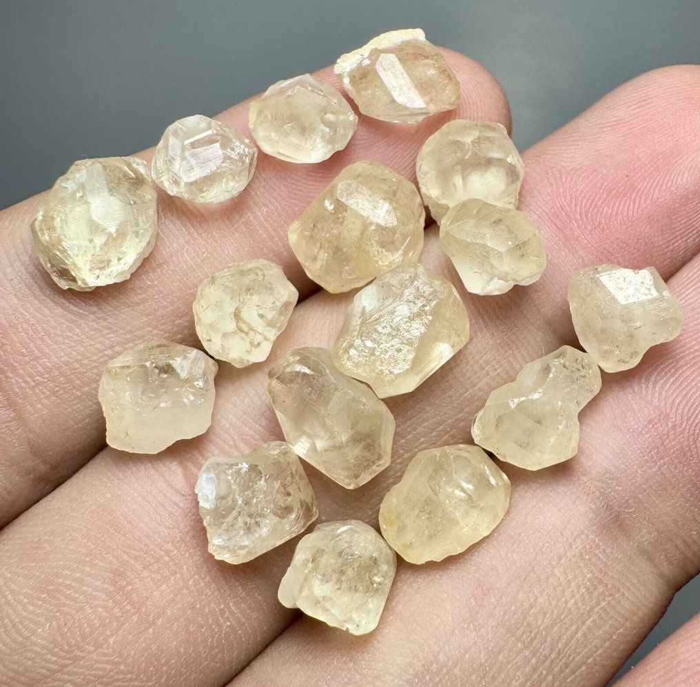 Granat kristaller- 10.2 g - (1) #3.2