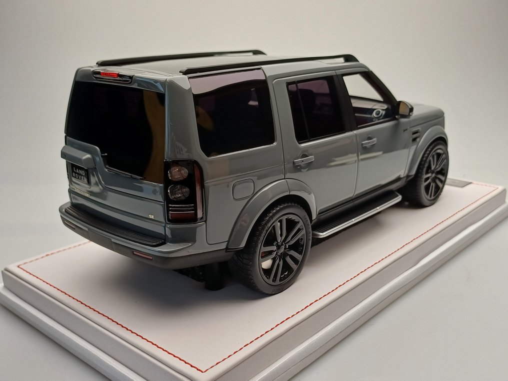 Ivy X-tailor 1:18 - Modelbil - Land rover Discovery 4 - Grijs - Begrænset udgave på kun 99 stk. #1.0