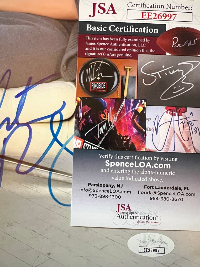 Elizabeth Berkley (Showgirls, saved by the Bell) - Signed 8x10 photo with James Spence Authentication sticker and COA number EE26997 #2.1