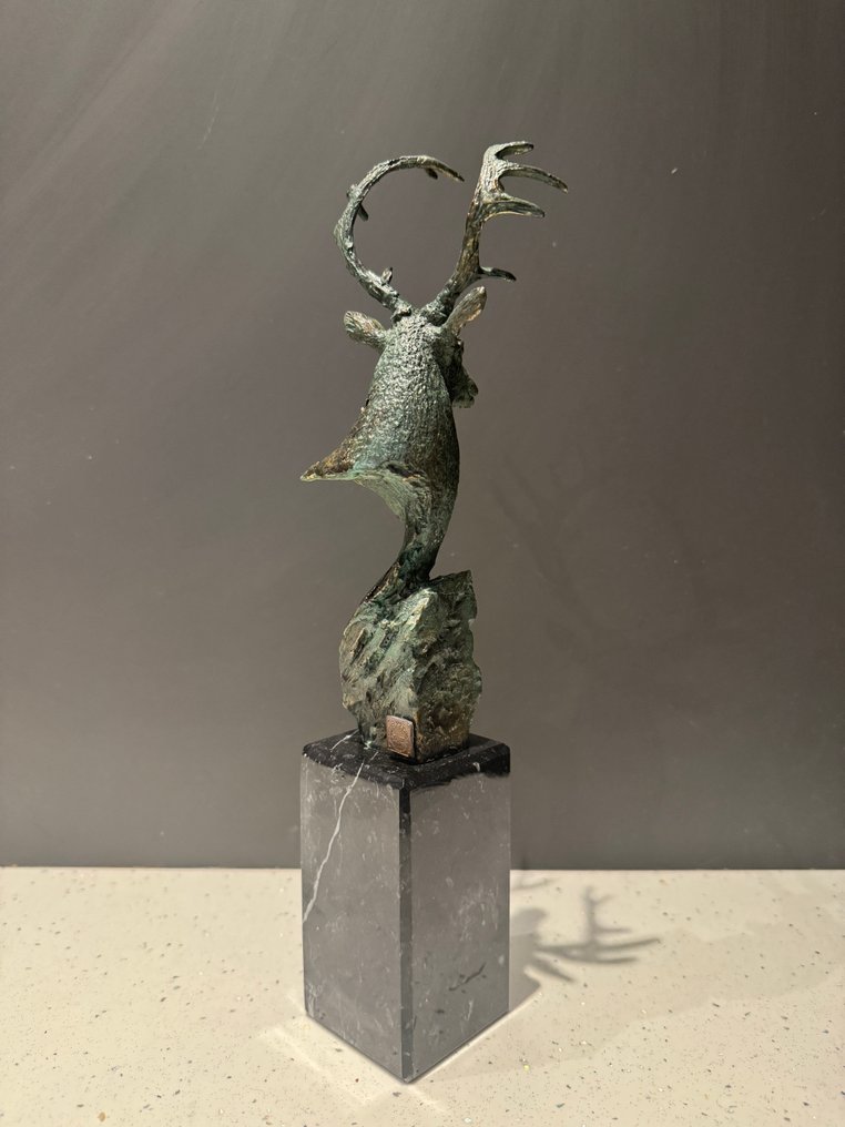 雕塑, Rzeźba jeleń z brązu - 32 cm - 铜绿青铜 #2.1