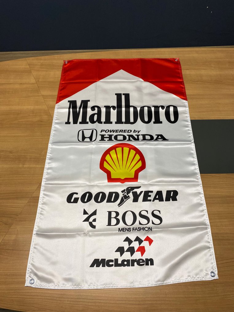Lippu - McLaren - Marlboro Flag - Premium Satin Fabric - XL (120x75 cm) Vintage Racing Tribute Design #1.0