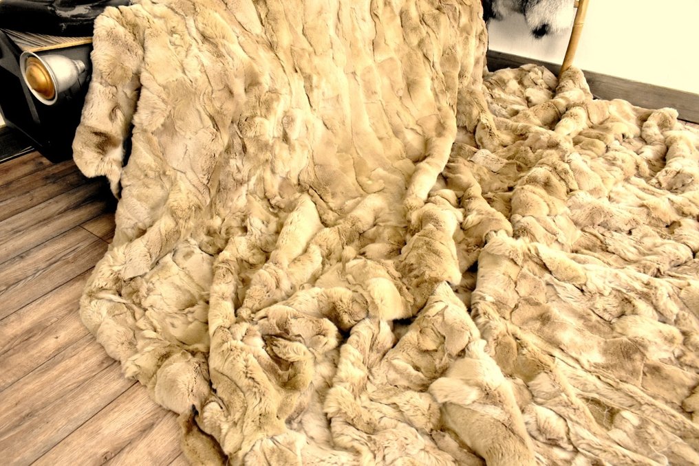 Light Camel Brown - Fur - Blanket - 230 cm - 220 cm - King Size Rex Chinchilla #3.2