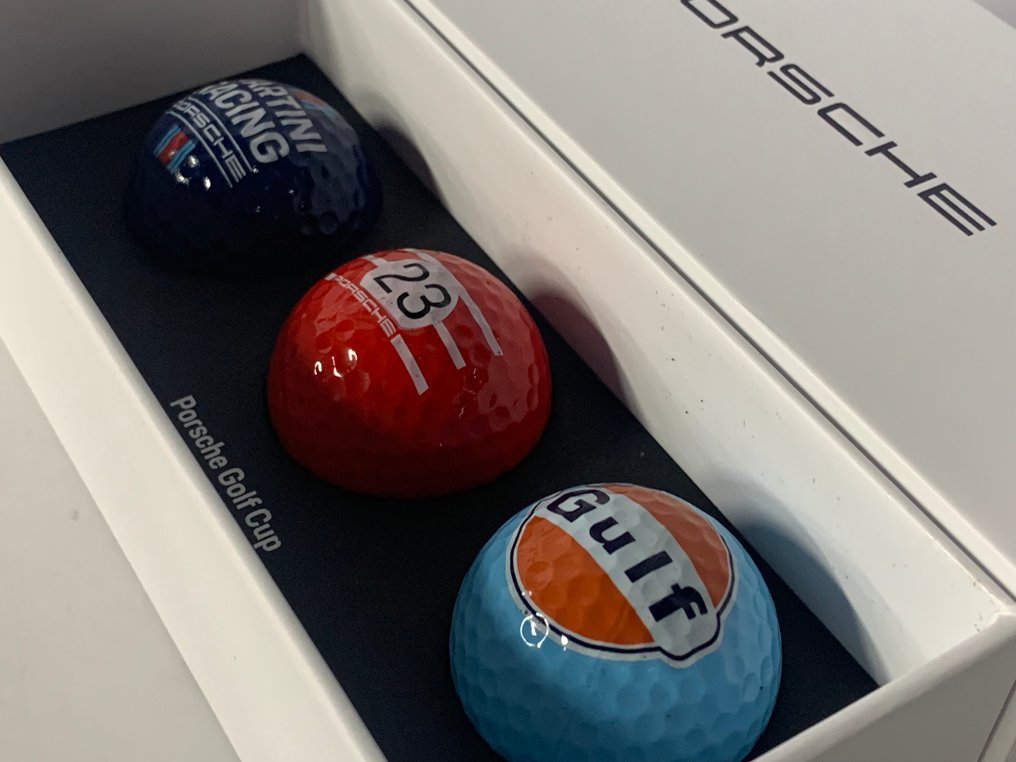 Porsche - PLV (publicité sur le lieu de vente) (3) #3.2