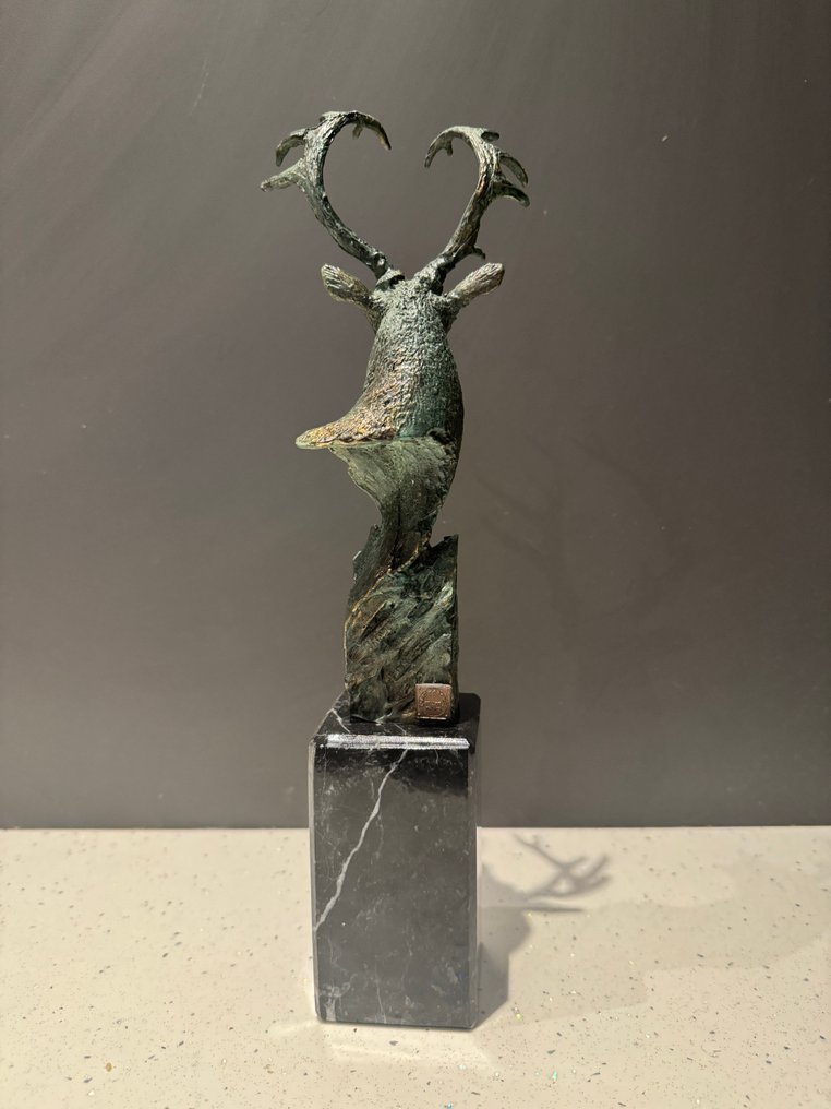 雕塑, Rzeźba jeleń z brązu - 32 cm - 铜绿青铜 #3.2