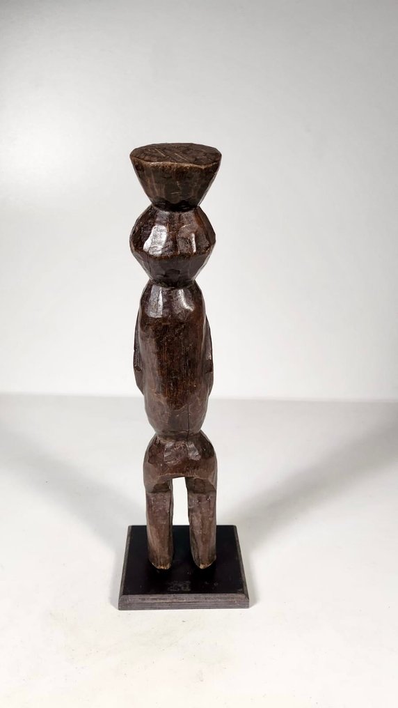 Estatuto - emprego - Nigéria  (Sem preço de reserva) #4.3