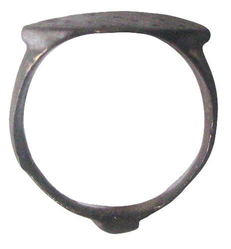 中世纪,十字军时代 黄铜色, 刻有太阳符号的戒指,表圈-19毫米-11°/13°世纪,漂亮的包浆 戒指 (没有保留价) #2.1