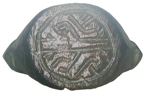 Μεσαιωνική, εποχή σταυροφόρων Χαλκός - Δαχτυλίδι με περίμετρο διακοσμημένη με παράξενες και όμορφες χαράξεις - 19 mm - αιώνες Δαχτυλίδι  (χωρίς τιμή ασφαλείας) #1.0