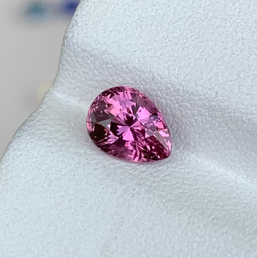 1 pcs  粉色 莲花蓝宝石  - 1.52 ct - 亚洲宝石科学院（AIGS） - 令人惊叹的Padparadscha #1.0