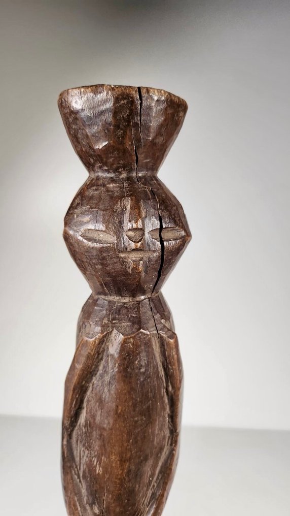 Estatuto - emprego - Nigéria  (Sem preço de reserva) #1.0