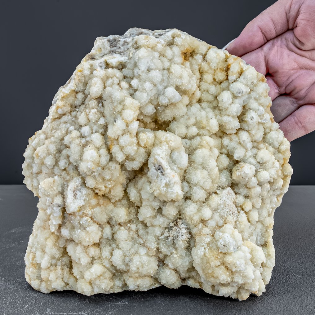 Quarz-Freiform – 天然结构力量的最纯形式 Druse 在 Brazil 展台- 2777.92 g #1.0