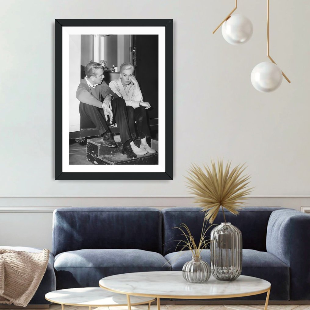 Kim Novak & James Stewart - HItchcock 1958 Vertigo - Fine Art Photography - Luxury Wooden Frame 70X50 cm - Limited Edition 01 of 30 - Serial 20061 - Original Certificate (COA), Hologram - 100% New. Shipping Reduction from 3 items #1.0