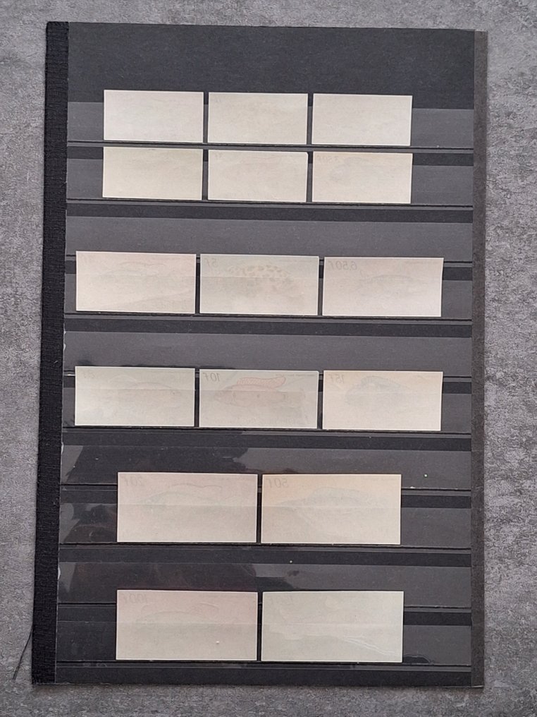 Μπουρούντι  - 1967 - αρ. 217/232, πλήρης ατελείωτη σειρά χωρίς γωνία και χωρίς φράγκο, Κατηγορία Vissen, αξίας #4.3