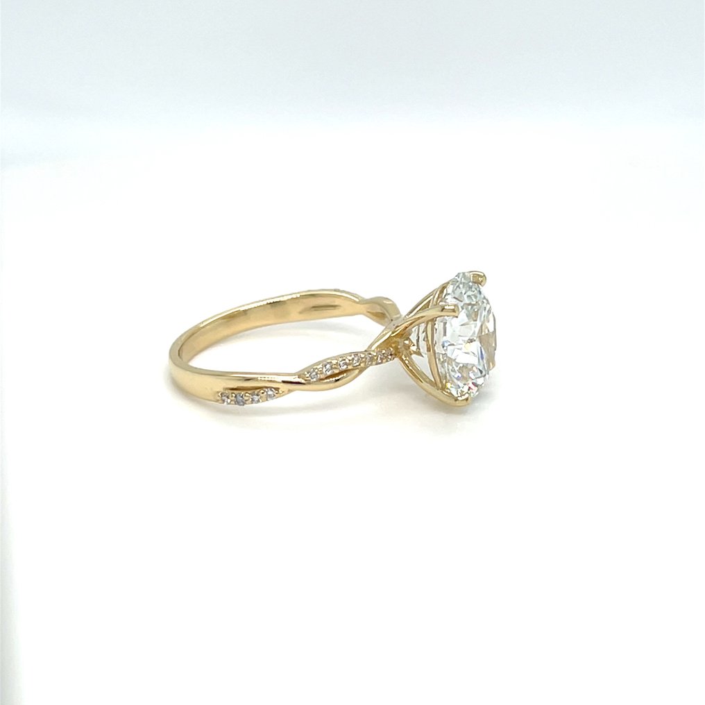 Ei pohjahintaa - Sormus - 14 kt. Keltakulta - 2.10ct. tw. Timantti (Laboratoriossa kasvatettu) - Timantti #2.1