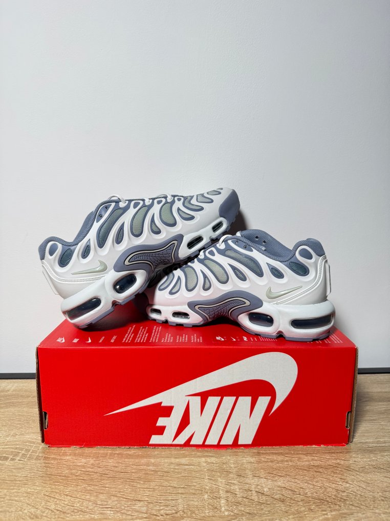 Nike - Lenkkarit - Koko: EU 41 - Uudet lapulliset #3.2