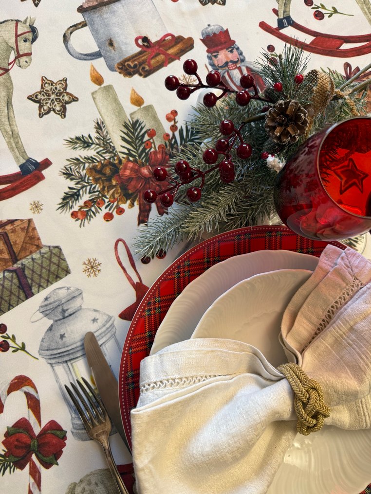 Christmas tablecloth for large gatherings with a nutcracker and traditional Christmas decorations. - Tablecloth - 1.8 m - 1.4 m #2.1