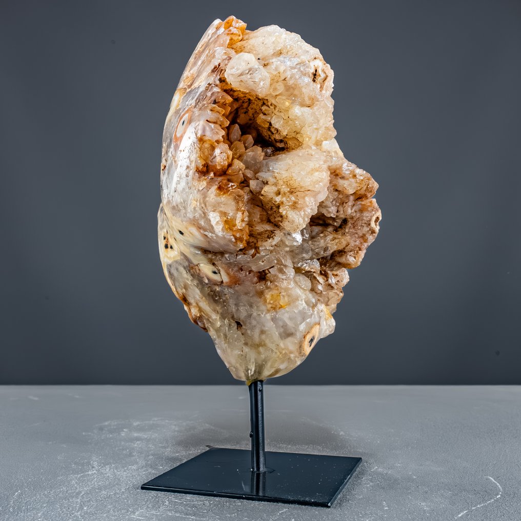 Special quartz on a stand with distinctive calcite rosettes. Druse on Stand, Brazil- 2332.12 g #4.3