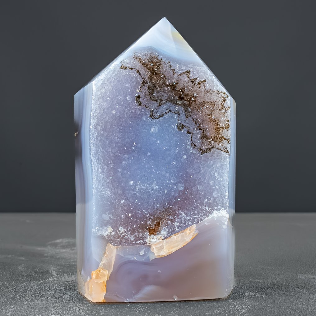 Achat obeliszk chalcedonnal – tökéletes természeti csoda. A természet remekműve a legmagasabb minőségben.- 710.69 g #1.0