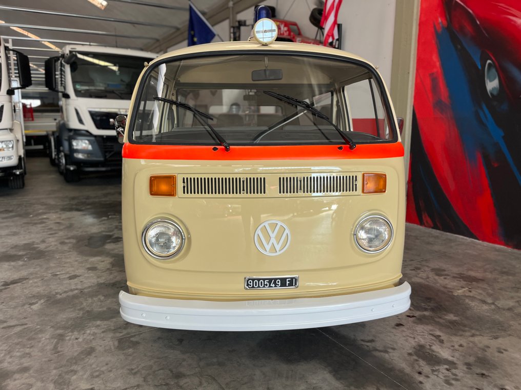 Volkswagen - T2 Ambulance - 1977 #3.2