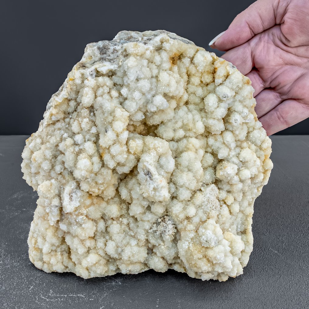 Quarz-Freiform – 天然结构力量的最纯形式 Druse 在 Brazil 展台- 2777.92 g #3.2