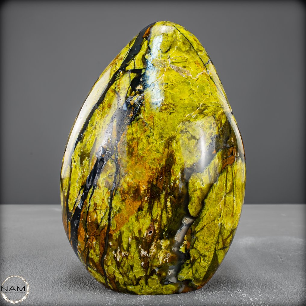 Εξαίρετο Πράσινο Οπάλ ελεύθερου σχήματος – Ένα αριστούργημα γεμάτο ενέργεια και εκφραστική δύναμη.- 895.69 g #1.0