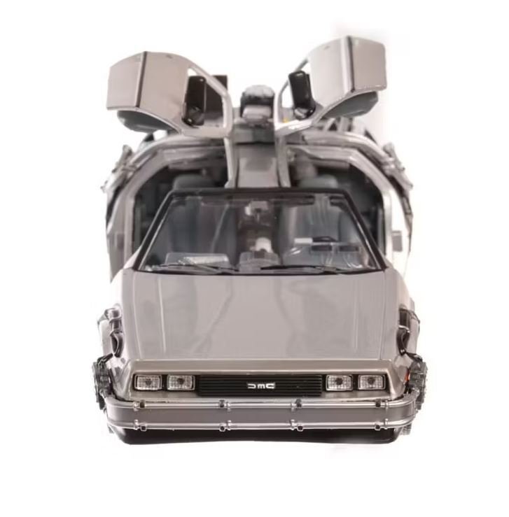 Welly 1:24 - Modell autó - DeLorean Time Machine - Vissza a jövőbe II. #3.2