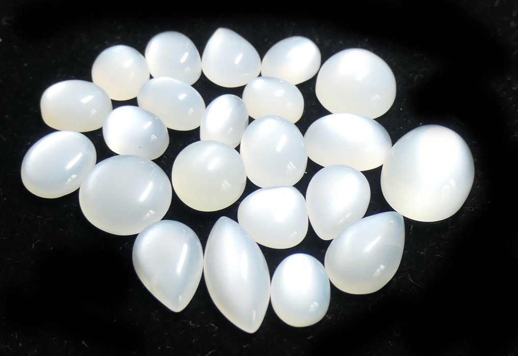 100% 天然月亮石套装 弧面形- 19.64 g - (28) #3.2