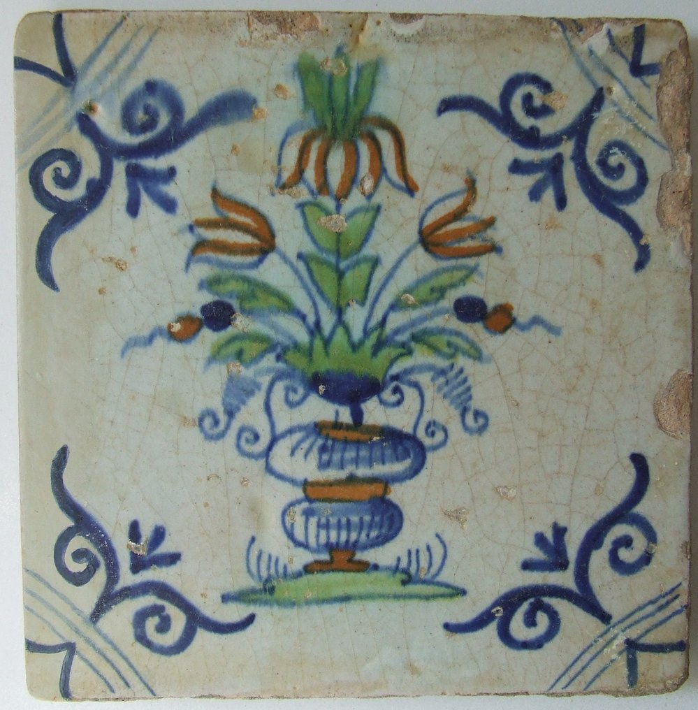  Tile - Colored flower vase with large ox skull corners - 1600-1650  #4.3