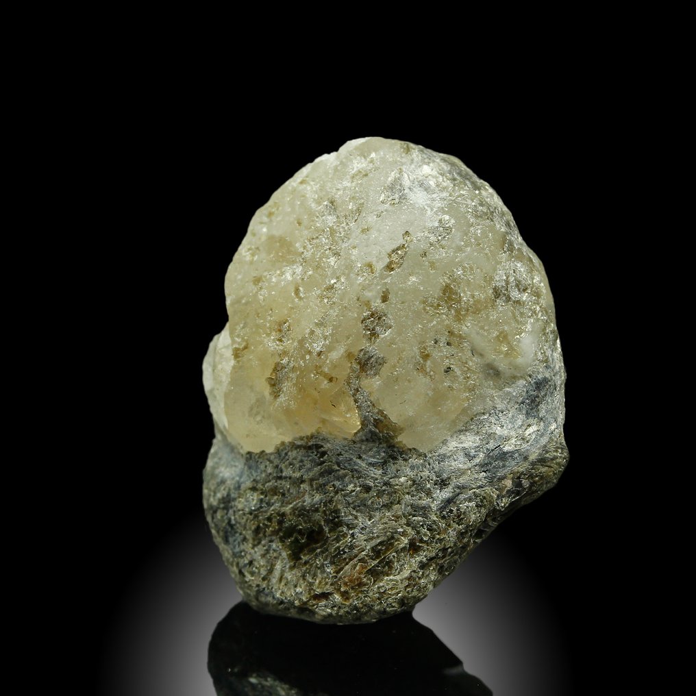 Phenakite Energy Specimen | World’s Rarest Spiritual Gem Crystal - Height: 2.5 cm - Width: 2.2 cm- 8.2 g #2.1