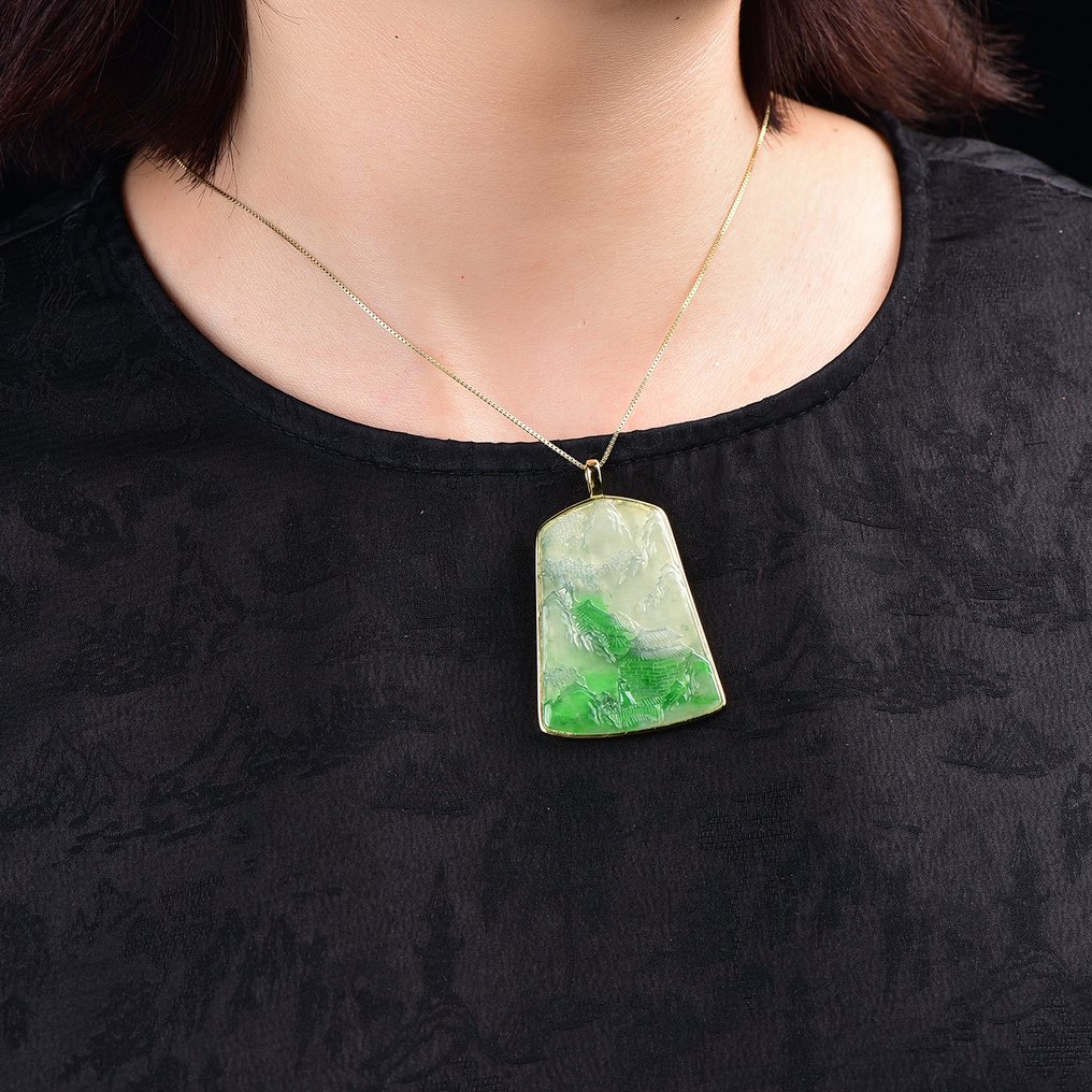 ALGT 认证 - 巨大且精湛的天然翡翠吊坠 由时间与自然塑造的浓郁色彩- 15.28 g #2.1