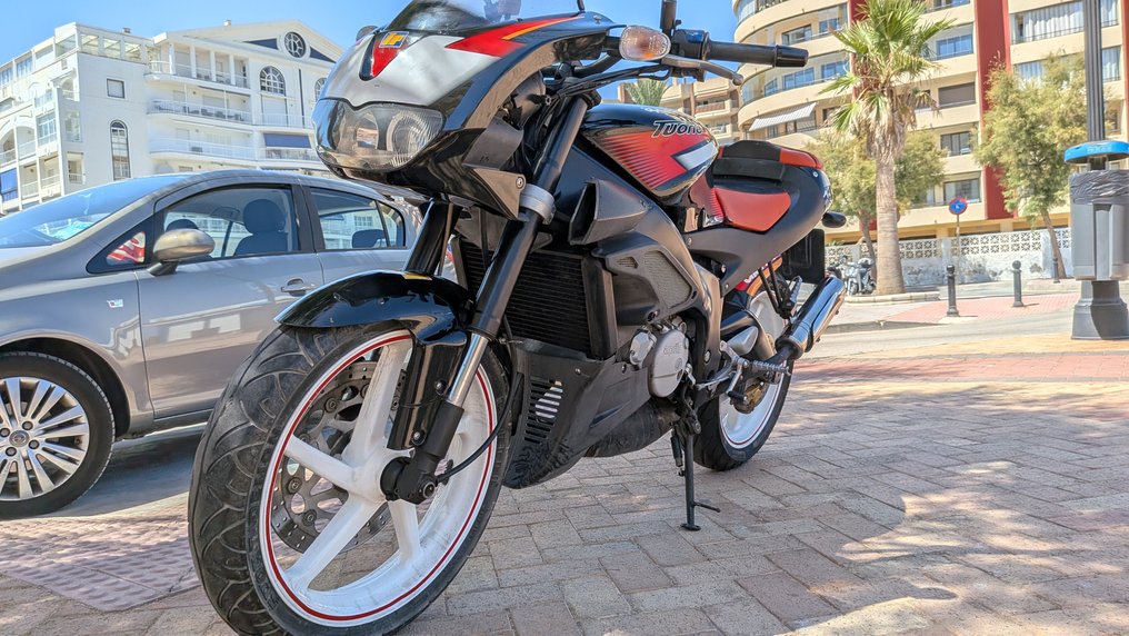 Aprilia - Tuono - 125 cc - 2006 #1.0