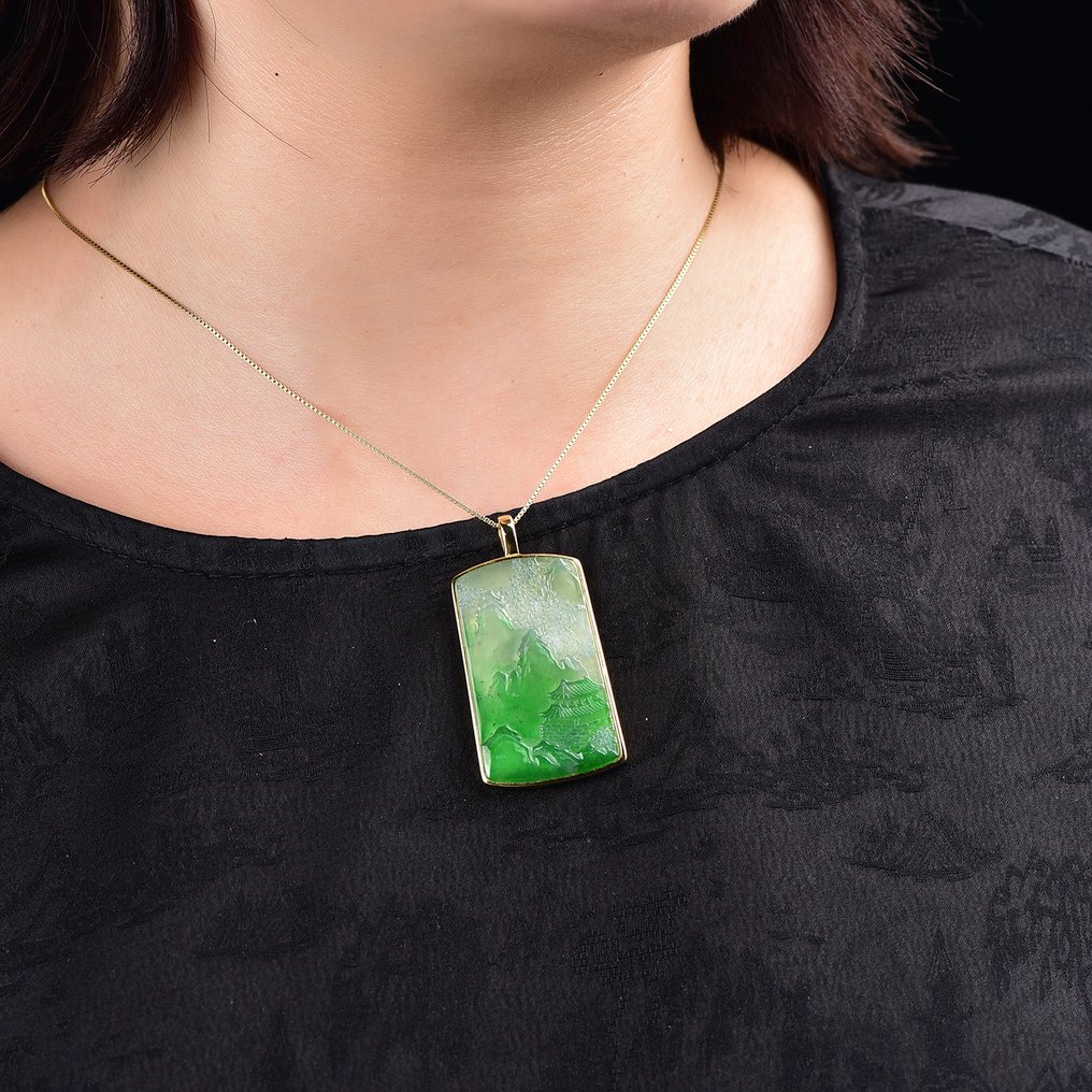 ALGT 认证 - 巨大且精湛的天然翡翠吊坠 引人注目且丰富的语调- 10.83 g #2.1