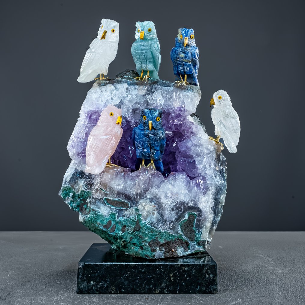 Καλλιτεχνικά πουλιά από πολύτιμους λίθους σε αμυθστώδη κοιλότητα – Μια συμφωνία των ορυκτών Από υψηλότερη ποιότητα από τη Βραζιλία.- 2156.51 g #1.0