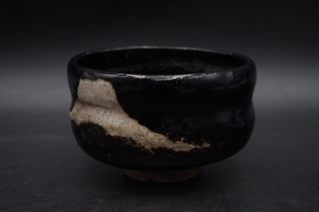 raku tea bowl - Chawan - 黑乐茶碗，富士山图，抹茶碗，茶道具 - 陶器 #1.0
