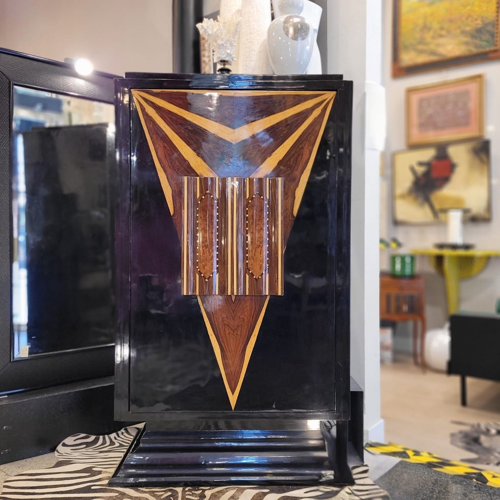 Spritskåp - Trä - Barmöbel, lackerat trä #2.1