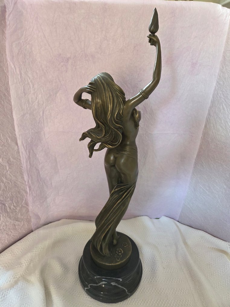 A. Moreau - Statue, Girl with torch - 70 cm - Bronze #3.2