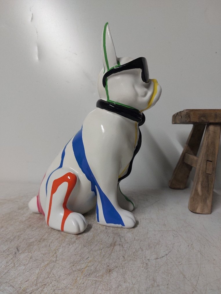 Statue, statue dog color white with paint color - 28 cm - polyresin #1.0