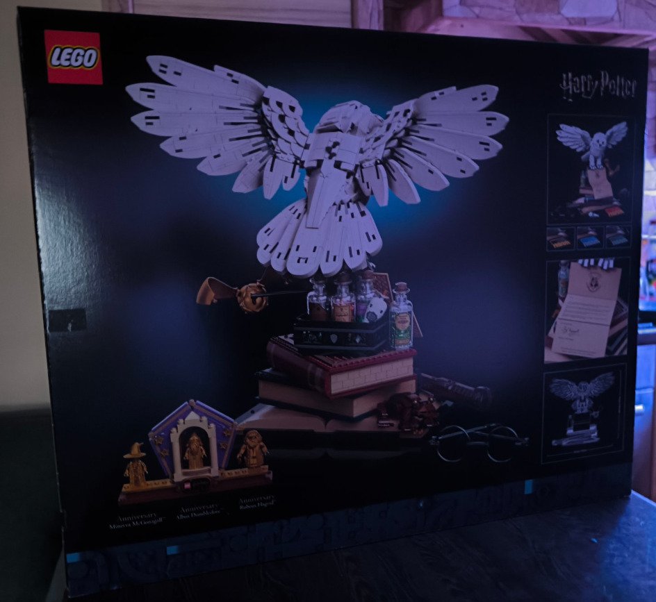 Lego Set - 76391 - Harry Potter - Hogwarts Icons - Collectors' Edition #1.0