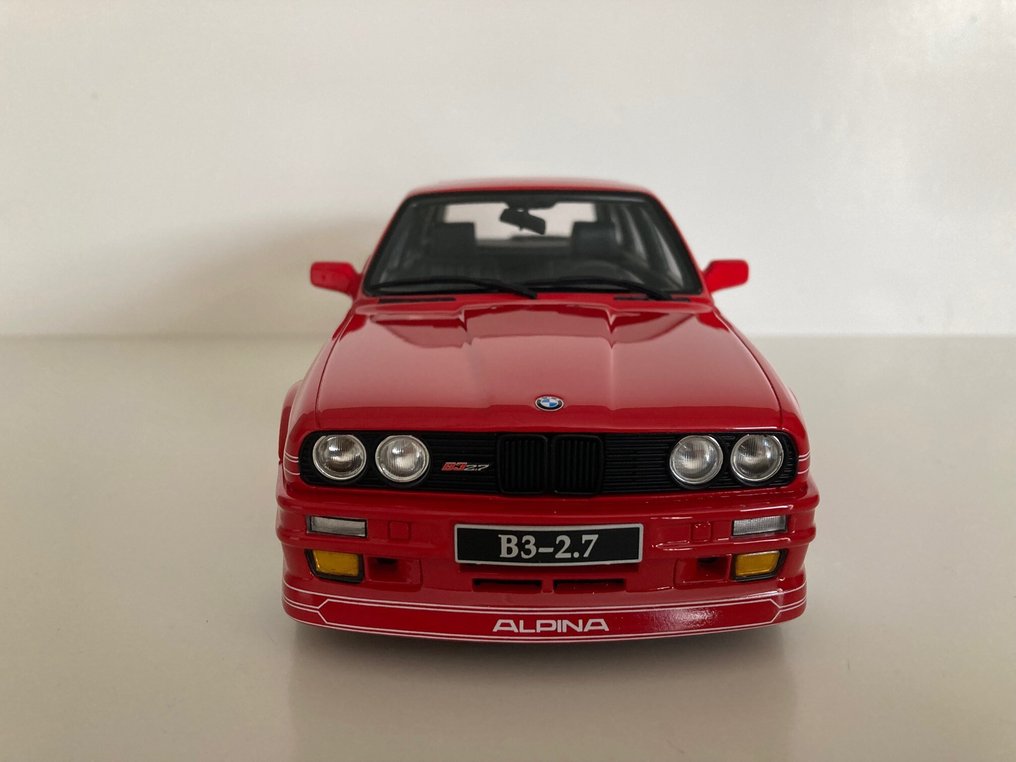 Otto Mobile 1:18 - Model car - BMW Alpina B3 ( E30 ) Touring 2.7 #1.0