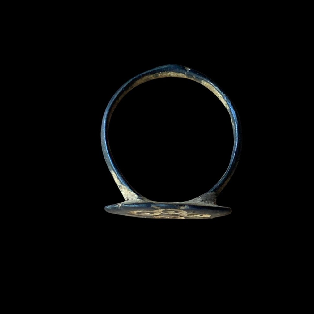 Μεσαιωνική: Εποχή των Σταυροφόρων (10ος–12ος αιώνας μ.Χ.) 4x διακοσμημένα δαχτυλίδια Μπρούντζος Δαχτυλίδι  (χωρίς τιμή ασφαλείας) #3.2