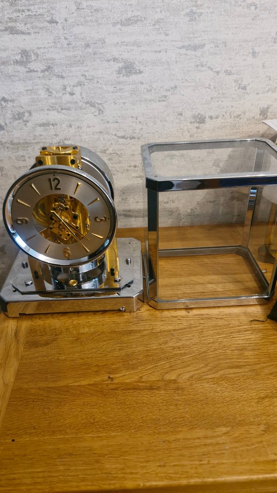 Atmos-kello, Caliber 519 - Jaeger-LeCoultre -   Messinki, Lasi, Kromi - 1940-1950 #1.0