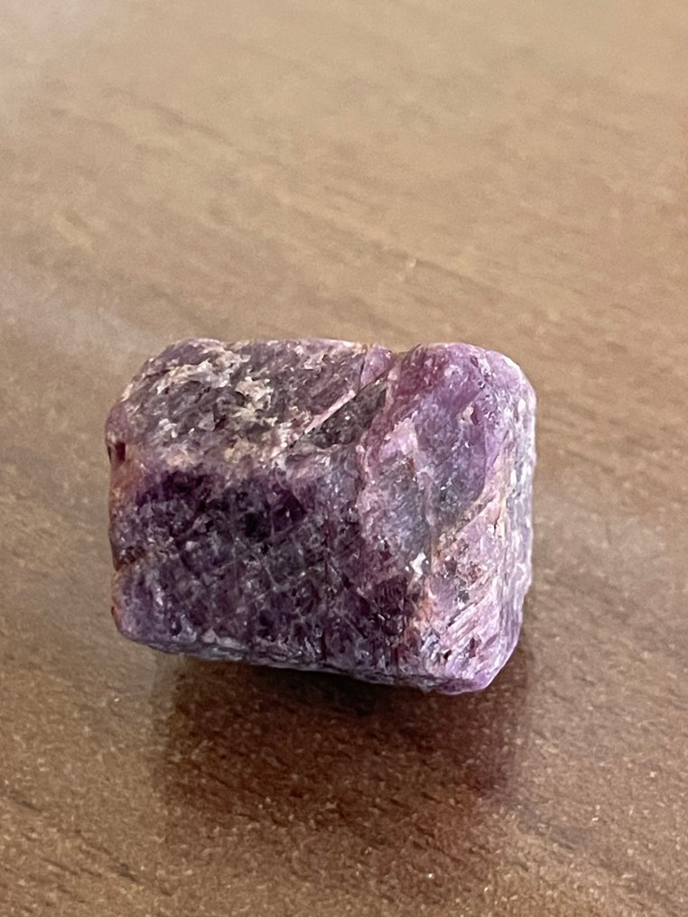 Ruby Rough. Wonderful Mozambique Huge Pinkish Ruby Crystal. %100 Natural 117,5 Cts - Height: 22 mm - Width: 22 mm- 23.5 g #3.2