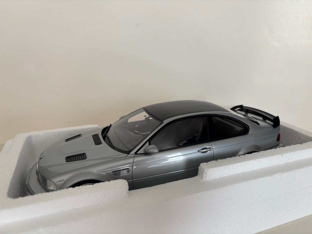 Otto Mobile 1:18 - Modelbil - BMW M3 E46 GTR STREET #3.2