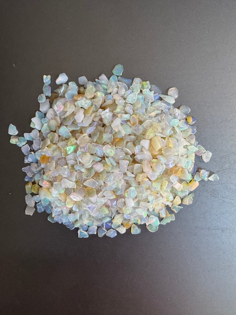 Lot of natural rough opals from Ethiopia, polished. 500 carats. Rough, untreated, polished- 100 g #2.1