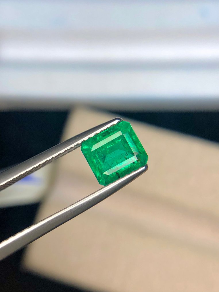 No reserve price - 1 pcs  Green Emerald  - 1.27 ct - International Colored Gemstone Association (ICA GemLab) #3.2