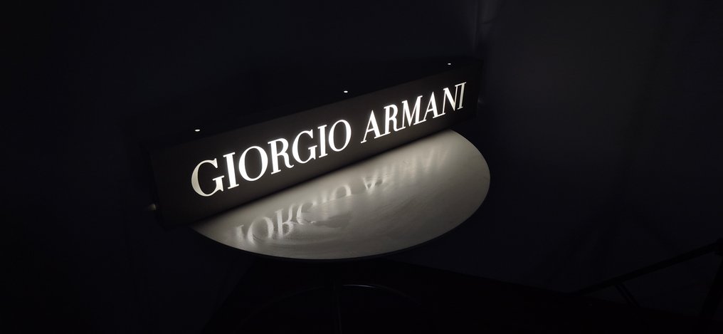 Giorgio Armani - Giorgio Armani - Giorgio Armani - Lightbox - Metal, Plastic #1.0