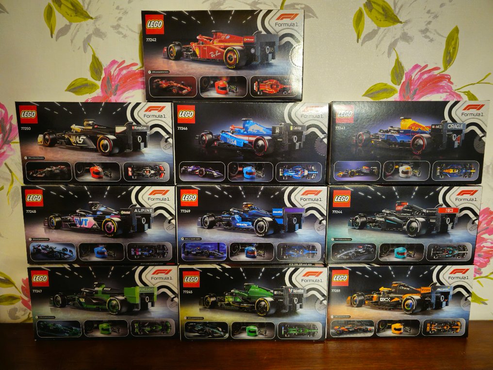 Lego Set - Speed Champions - Collection of Lego F1 Cars with Rare Display! #3.2
