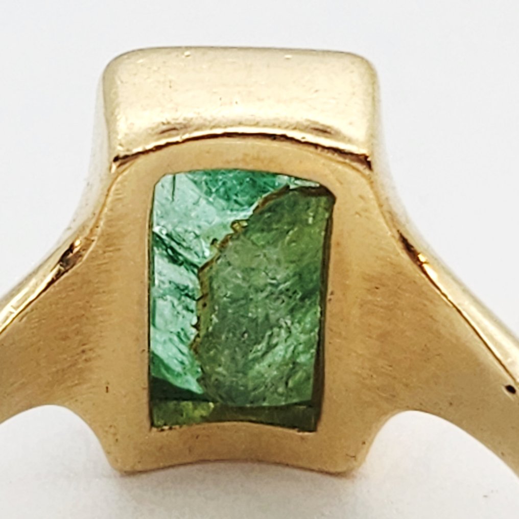 Ring - 18 kraat Gulguld -  2.70ct. tw. Smaragd #3.2