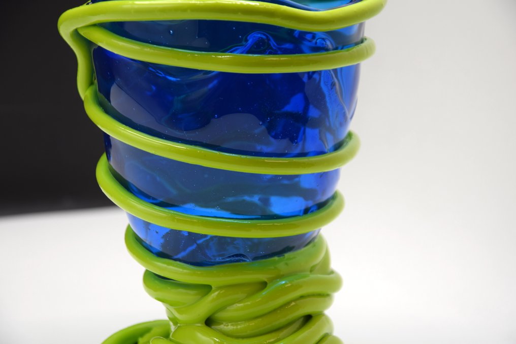 Fish Design - Corsi Design - Gaetano Pesce - Wazon - Wazon Pompitu II - Miękka żywica #3.2