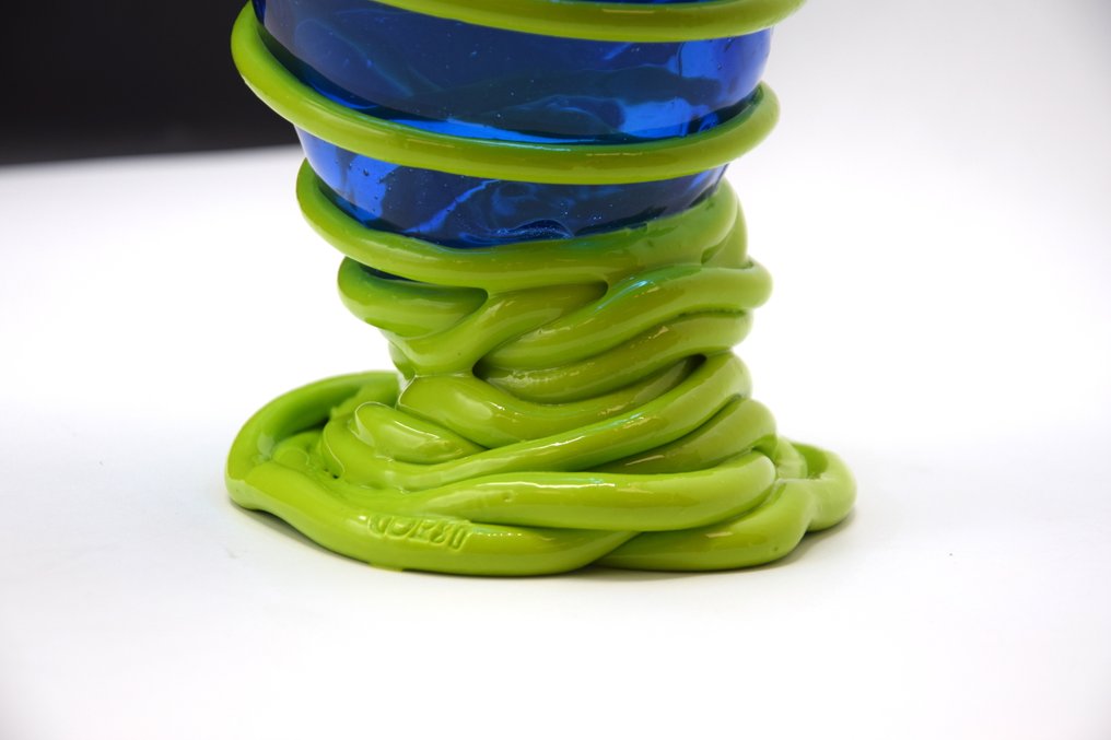 Fish Design - Corsi Design - Gaetano Pesce - Wazon - Wazon Pompitu II - Miękka żywica #2.1